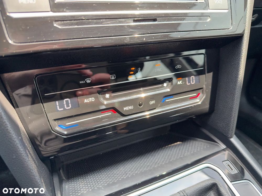Volkswagen Passat 2.0 TDI EVO Business DSG - 17