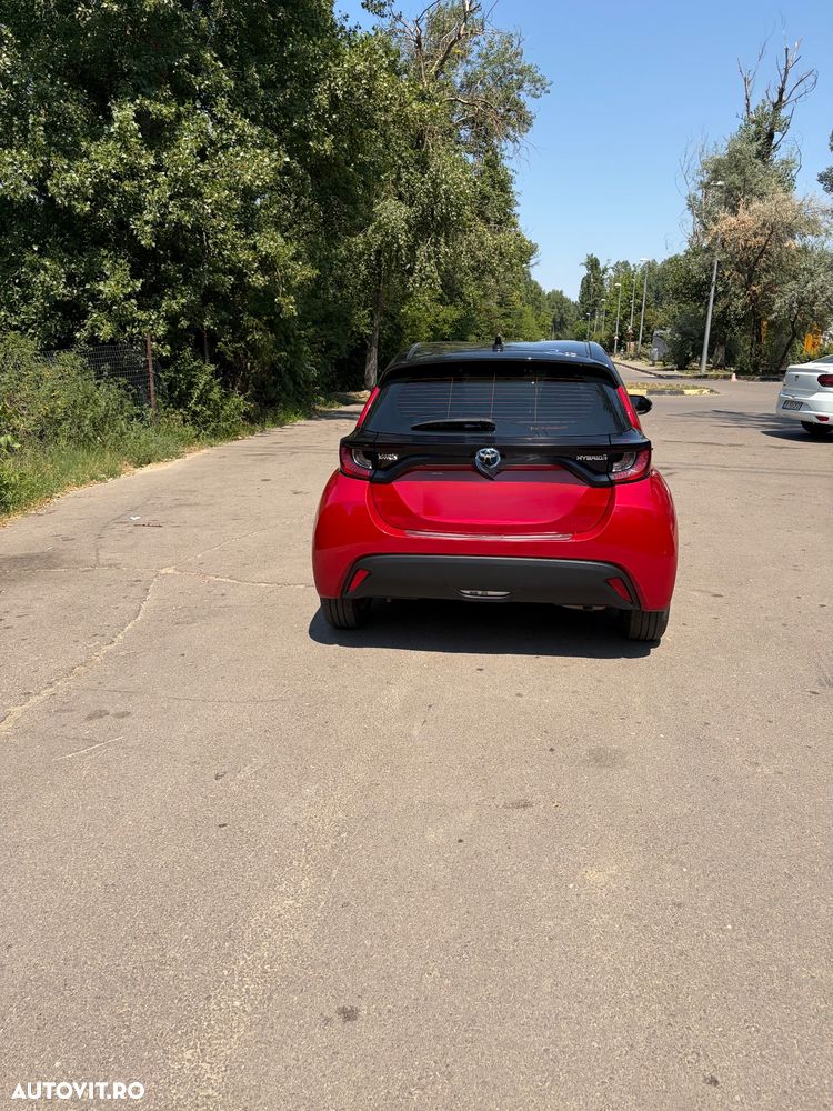 TOYOTA Yaris 2023 — imagine 3