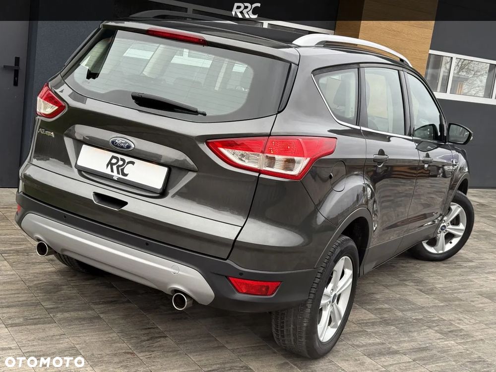 Ford Kuga 2.0 TDCi 4x4 Titanium - 6