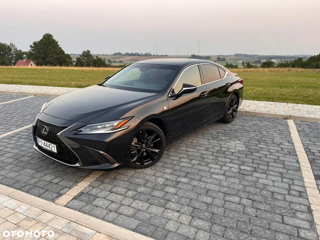 Lexus ES 300h F Sport Edition - 3