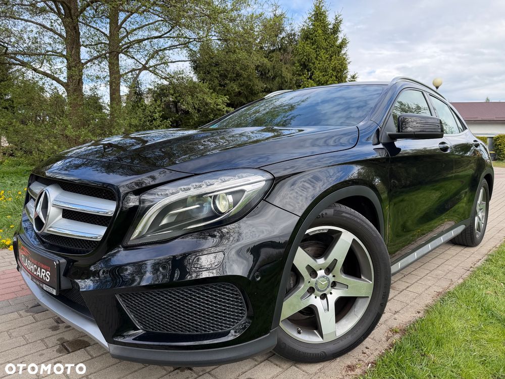 Mercedes-Benz GLA 200 AMG Line - 1