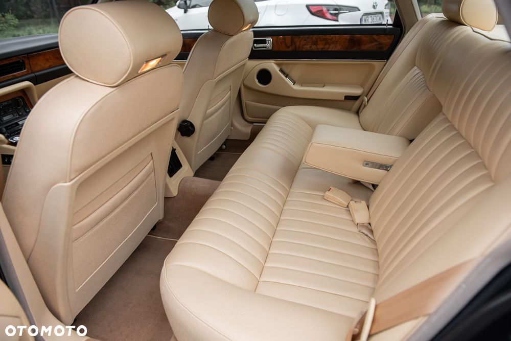 Jaguar XJ Soverign 3.2i - 21