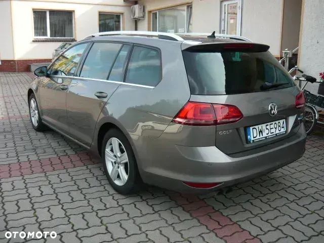 Volkswagen Golf - 4