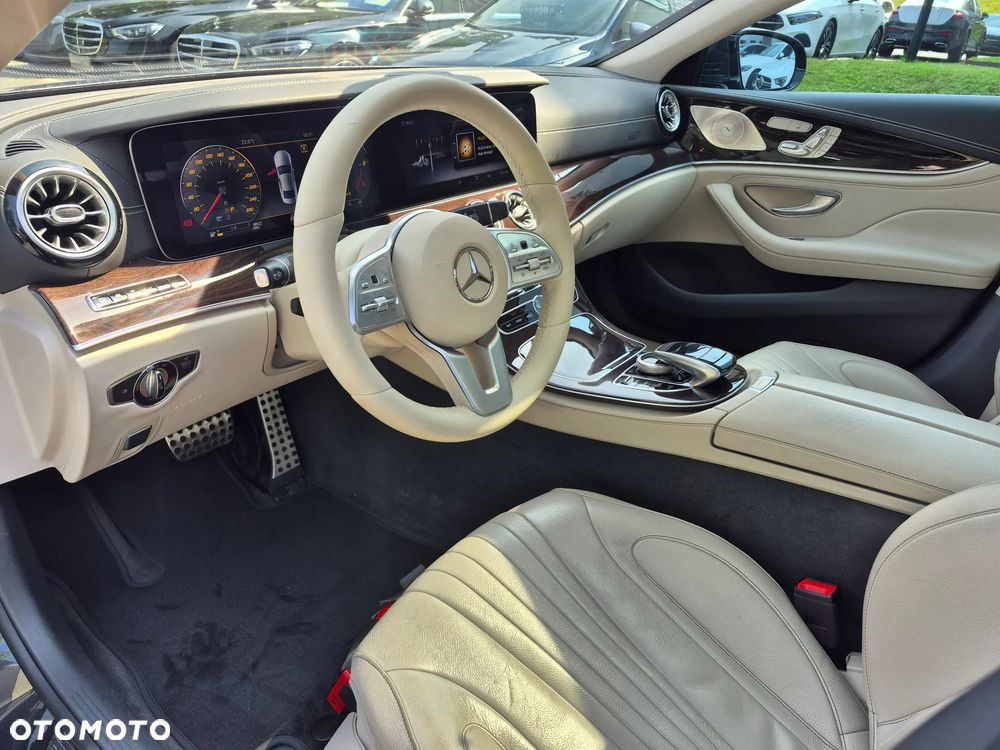 Mercedes-Benz CLS - 9