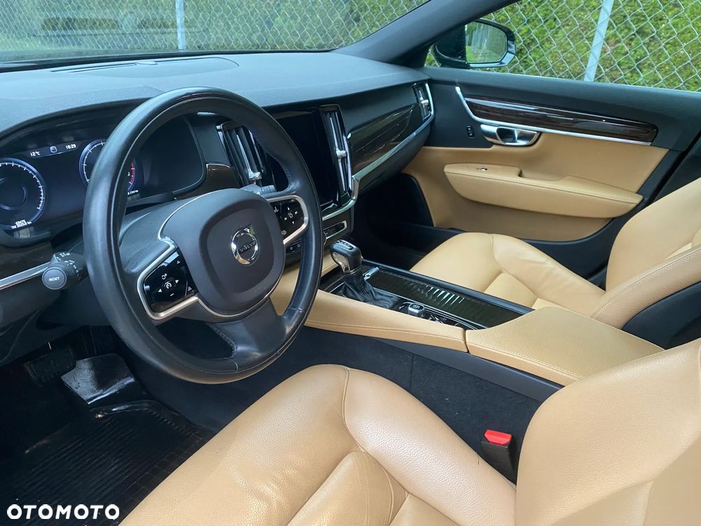 Volvo S90 T5 Geartronic Momentum - 26