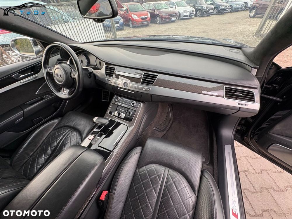 Audi S8 4.0 TFSI Quattro - 33