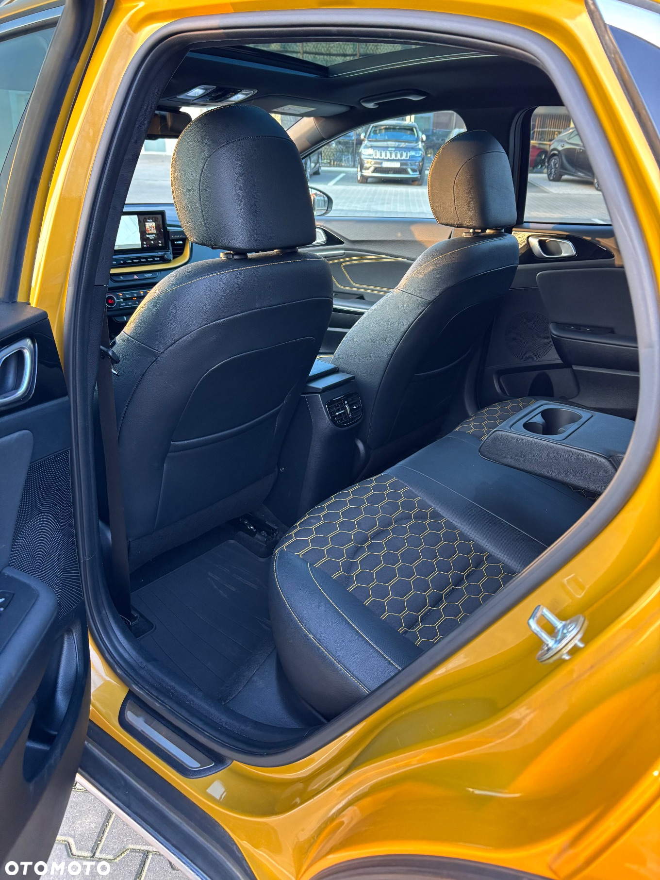 Kia XCeed 1.6 T-GDI OPF DCT7 SPIRIT - 15