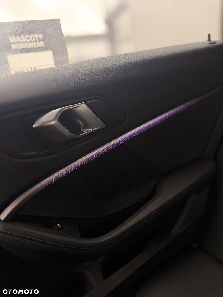 BMW Seria 2 218i M Sport - 32