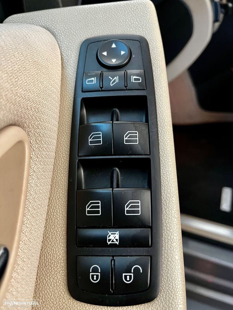 Mercedes-Benz A 180 CDi Elegance Automatic - 17