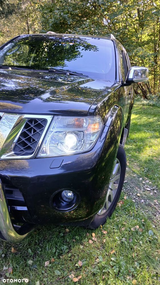 Nissan Pathfinder 2.5 D LE - 15