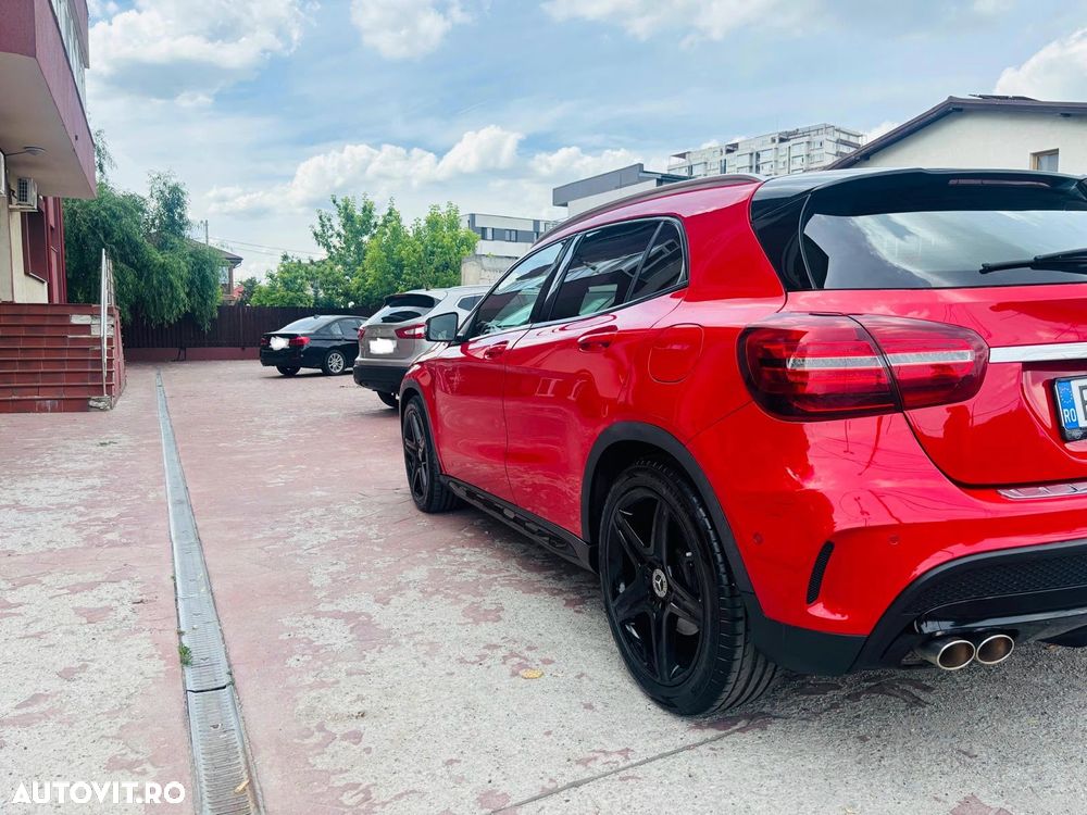 Mercedes-Benz GLA 220 4MATIC - 2