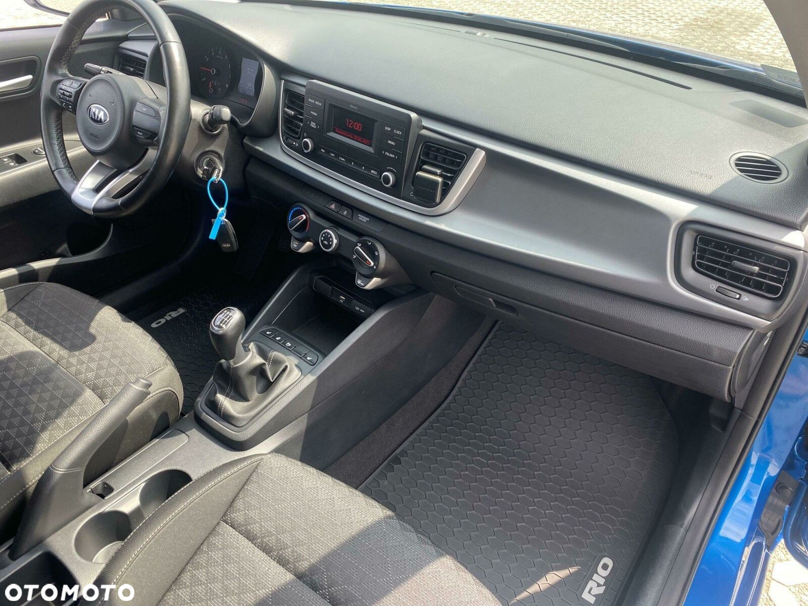 Kia Rio - 15