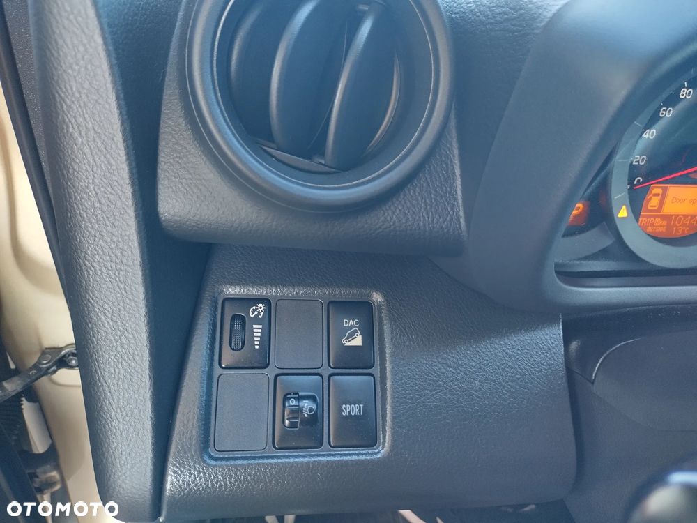 Toyota RAV4 2.0 VVT-i Premium MS - 15