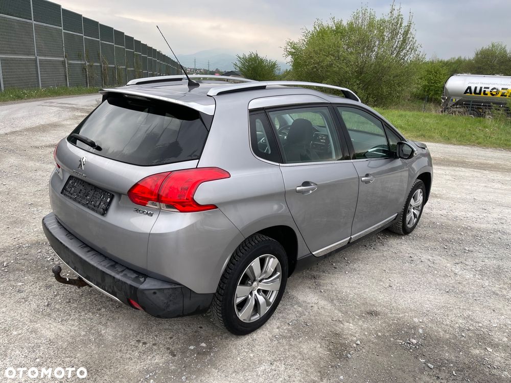 Peugeot 2008 PureTech 110 Stop&Start Active - 4