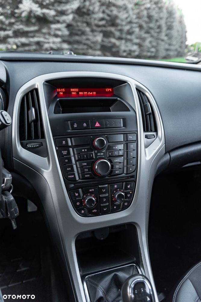 Opel Astra 2.0 CDTI Cosmo - 28