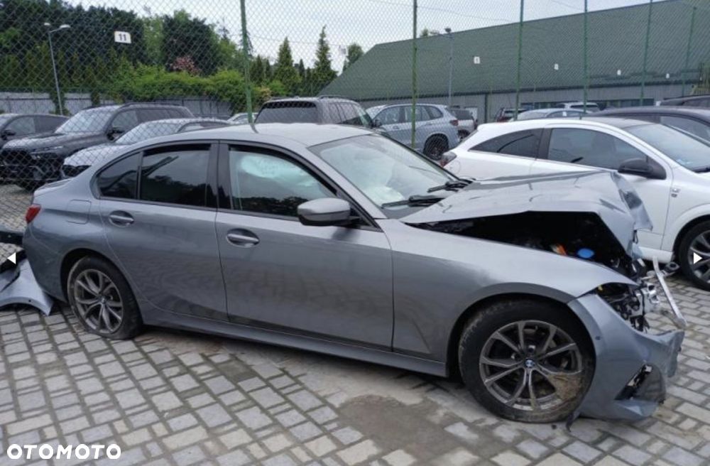 BMW Seria 3 318i Business Edition - 3