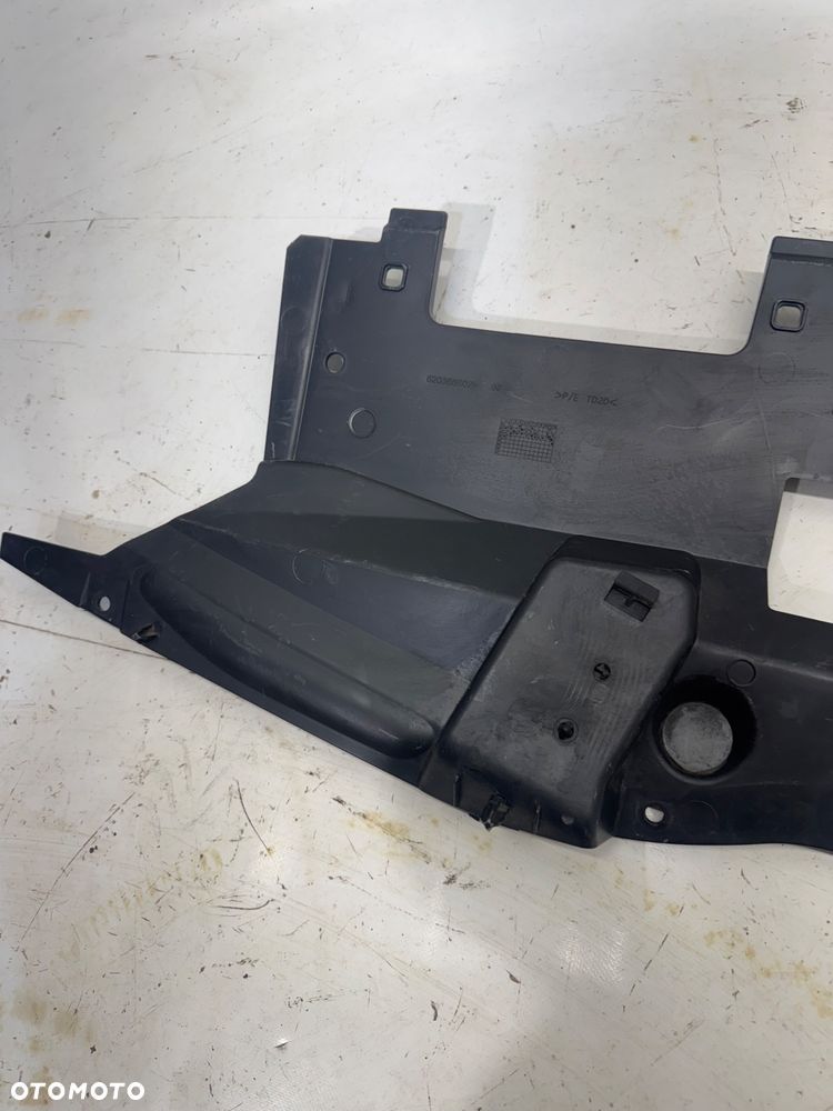 OSŁONA PASA PRZEDNIEGO RENAULT TRAFIC IV - 4