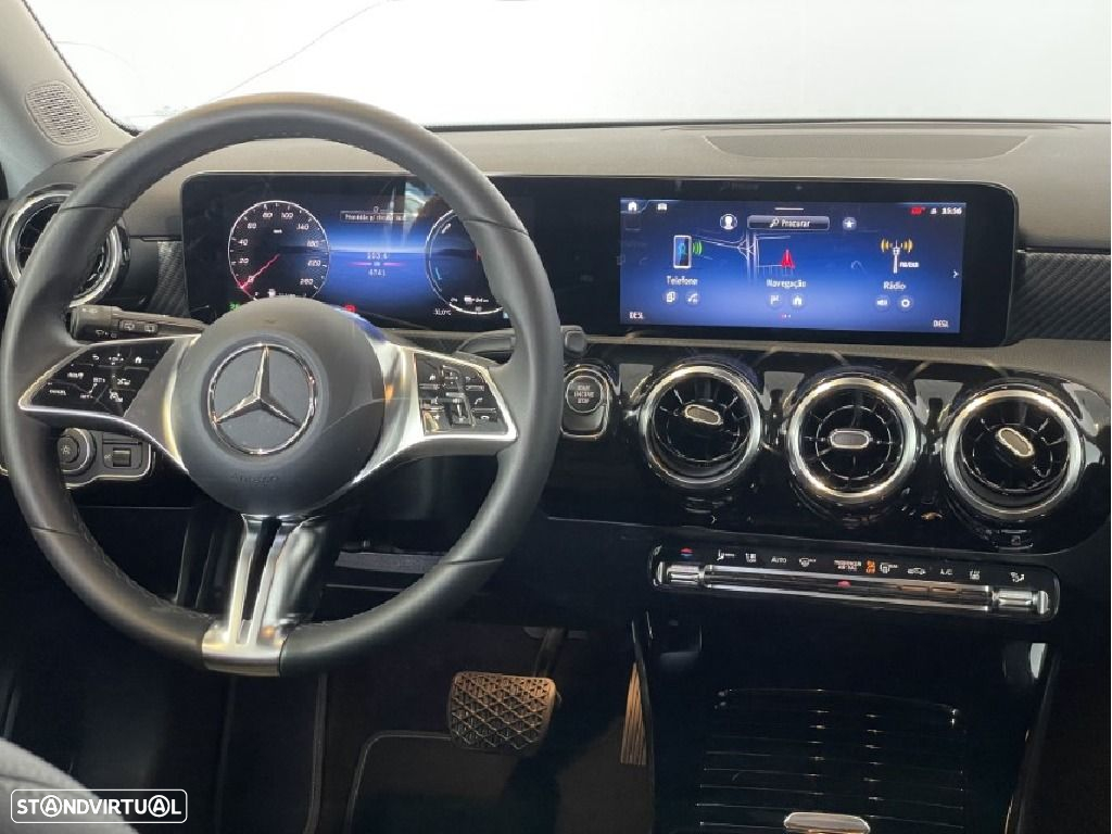 Mercedes-Benz A 250 e - 12
