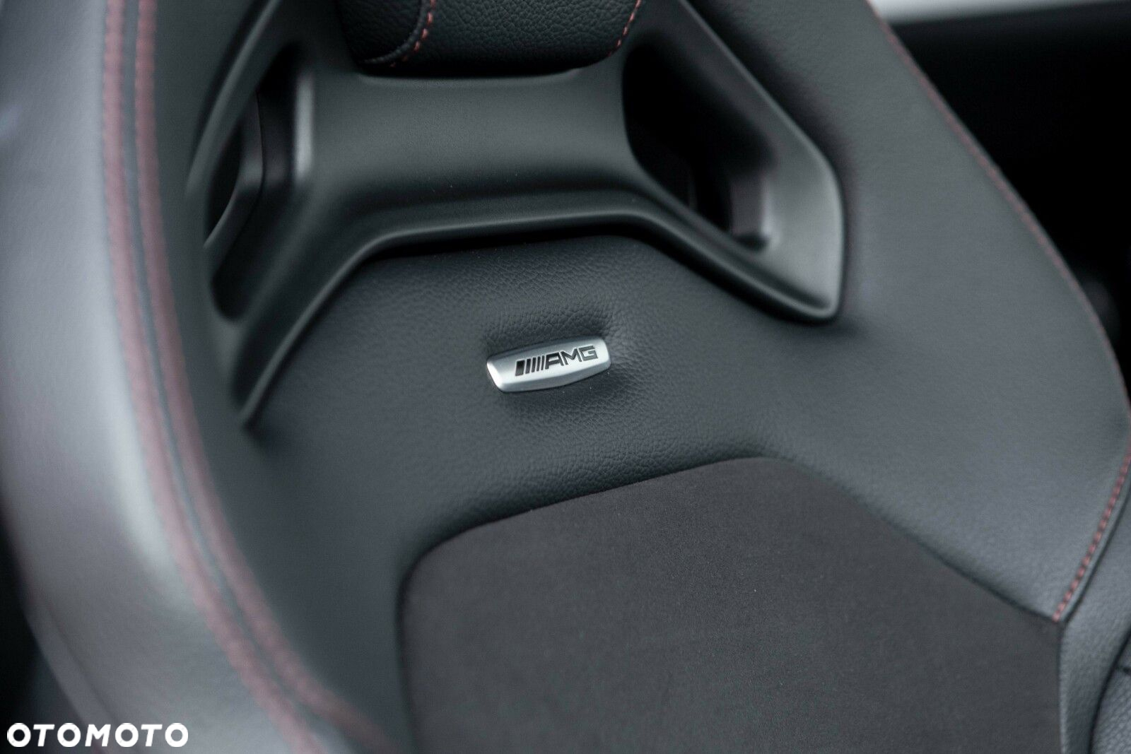 Mercedes-Benz Klasa C AMG 43 4-Matic - 31