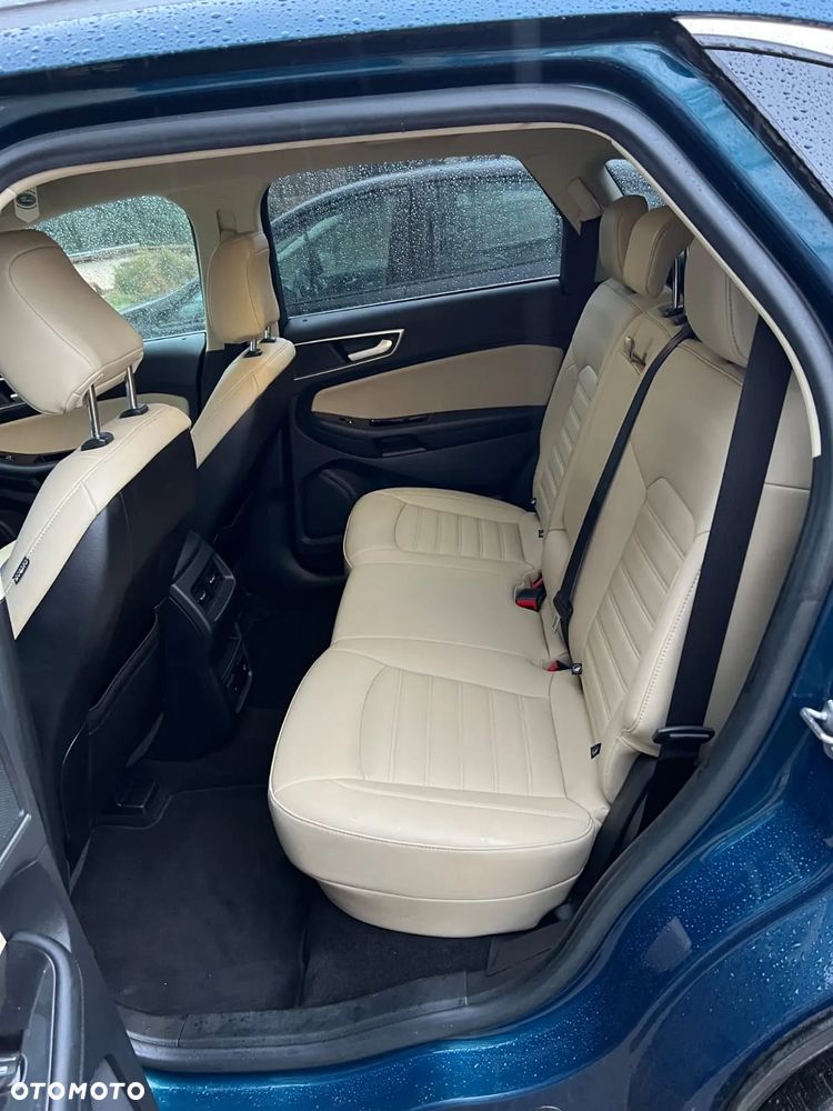 Ford Edge - 11