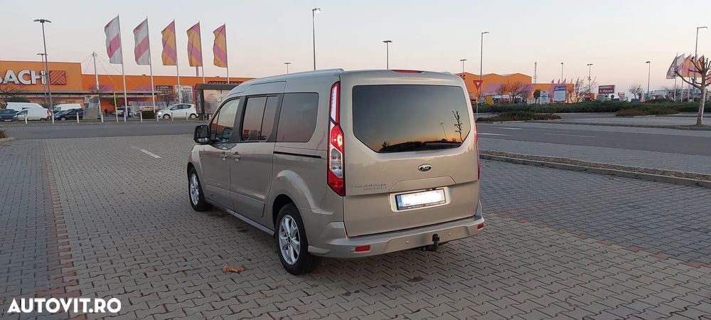 Ford Tourneo - 8
