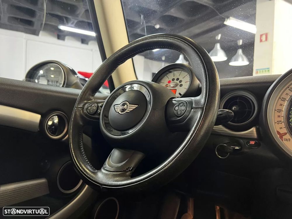 MINI 3 Portas Cooper D - 15