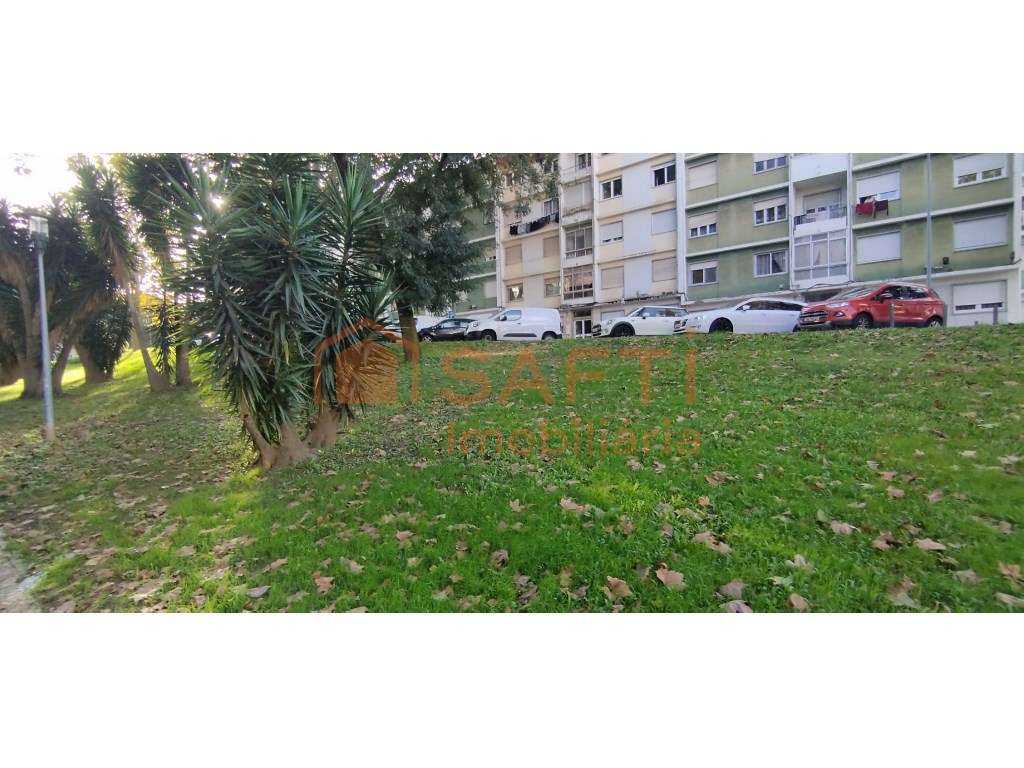 Apartamento T2 Próximo Centro Comercial Colombo - Grande imagem: 3/4