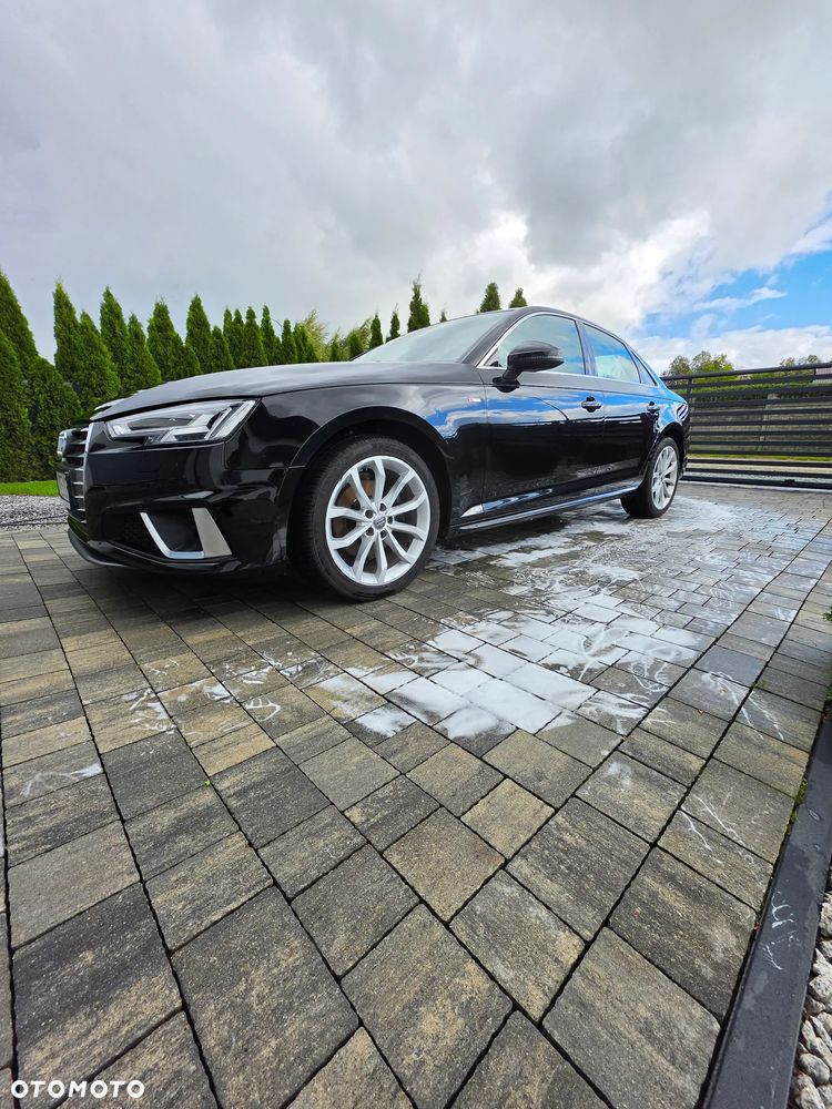 Audi A4 Limousine - 3