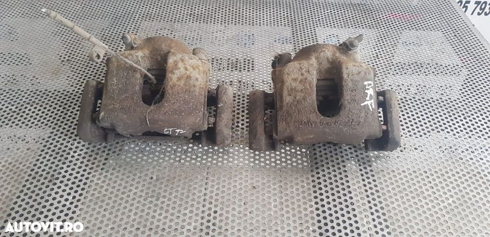 Etrieri Etrier Stanga Dreapta Fata BMW Seria 3 E46 2.2 Benzina - 2