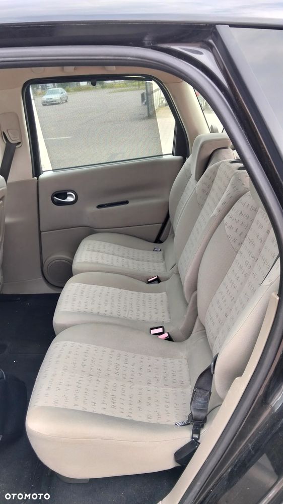 Renault Scenic 1.6 16V 110 Paris - 11