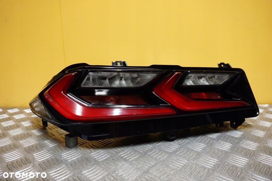 CHEVROLET CORVETTE C8 2019 - LAMPA TYŁ LEWA TYLNA LED EU - 1