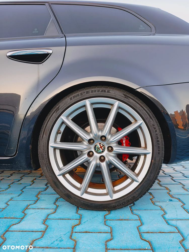 Alfa Romeo 159 1.9 JTDM 8V DPF Distinctive - 18