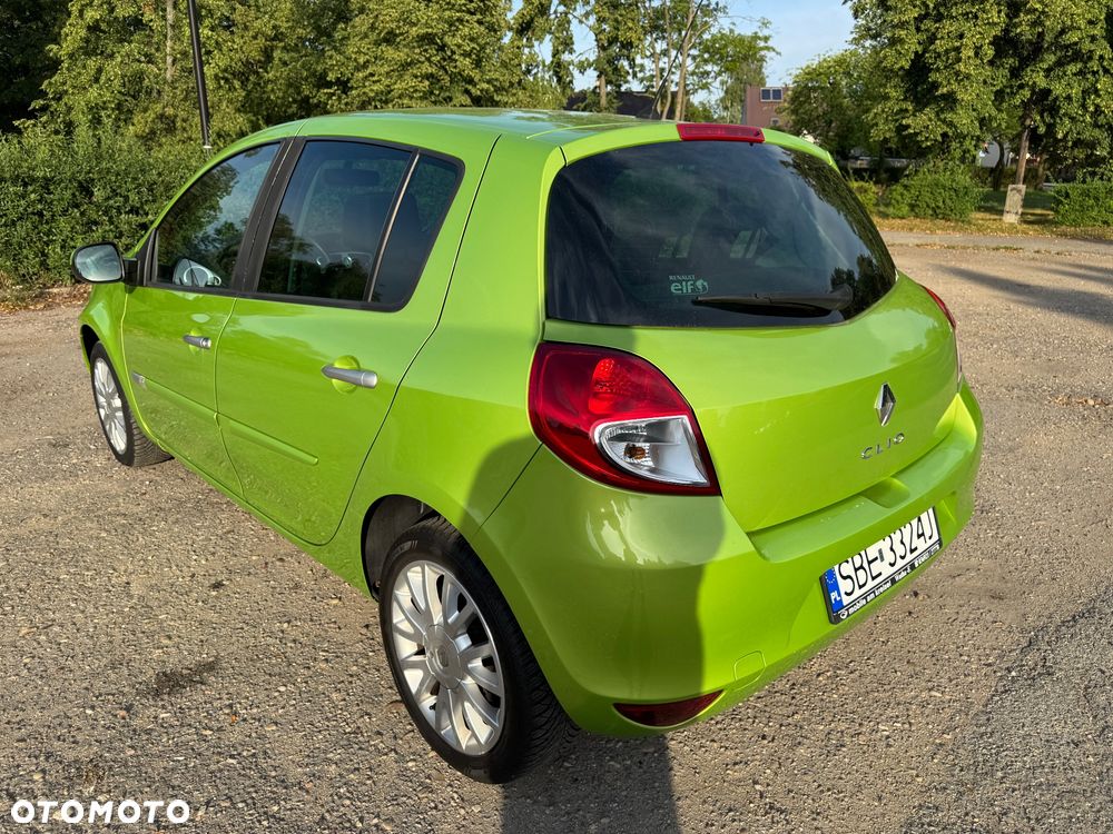 Renault Clio 1.2 TCE Authentique - 18