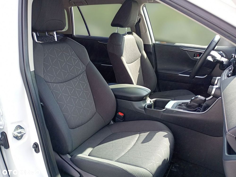Toyota RAV4 - 28