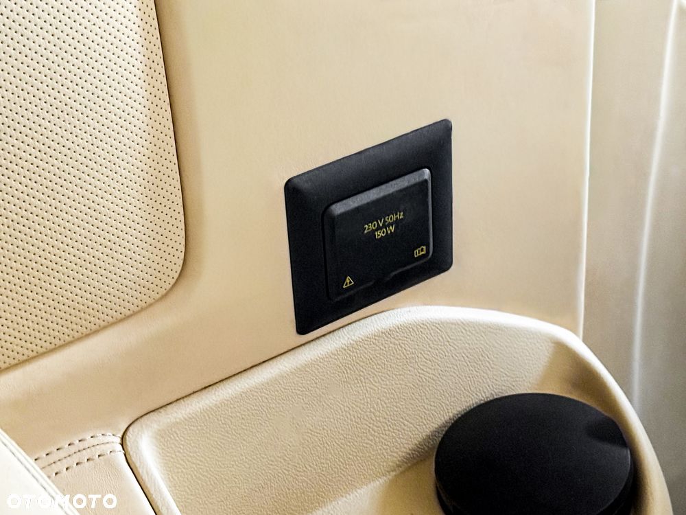 Volkswagen Multivan - 23