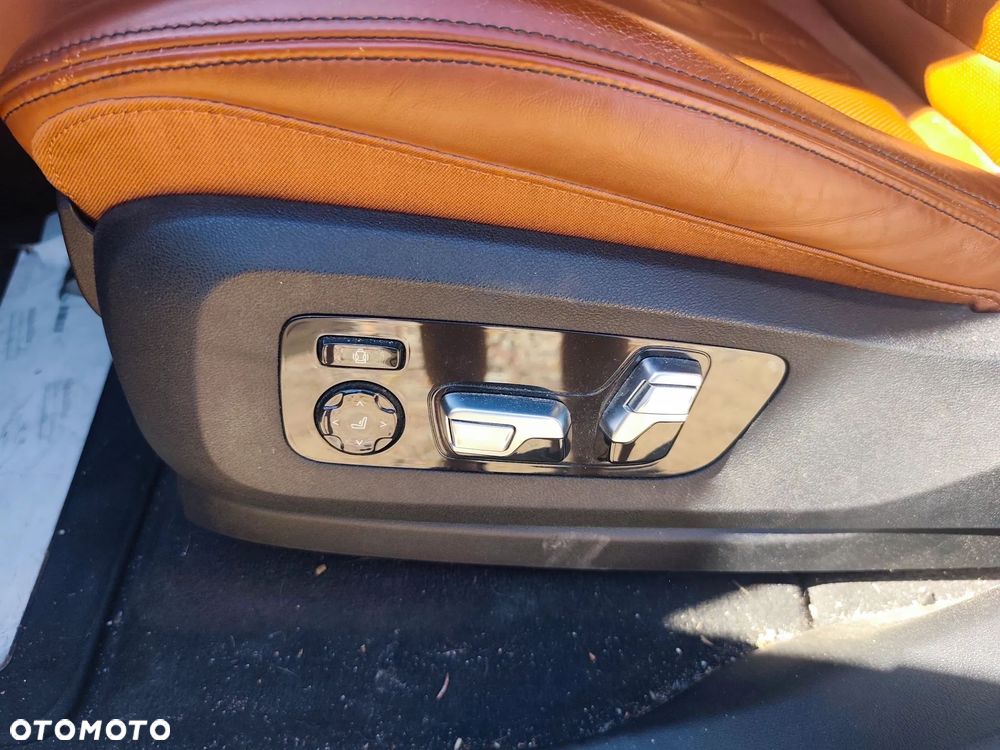 BMW X5 xDrive45e - 23