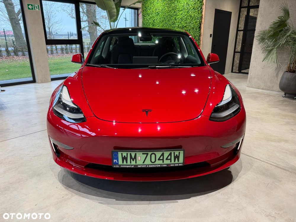 Tesla Model 3 - 3