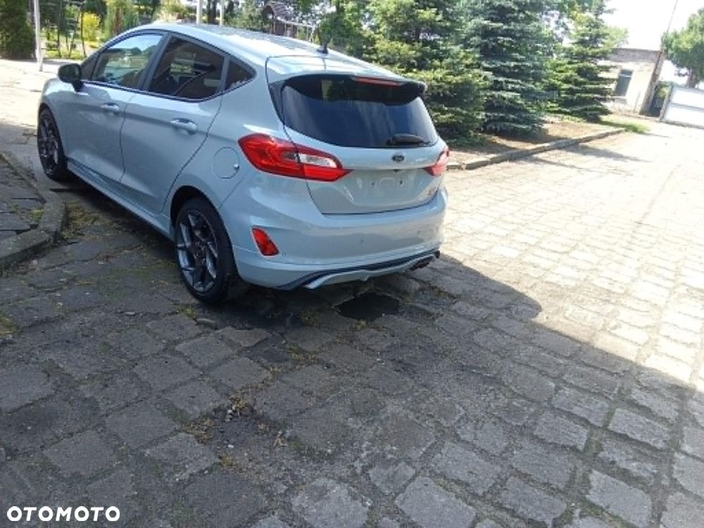 Ford Fiesta - 7