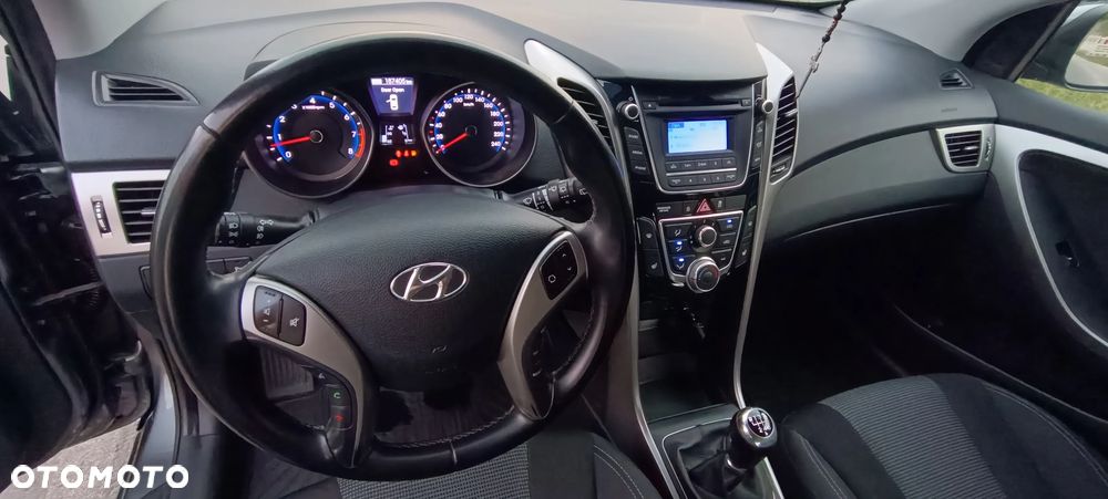 Hyundai i30 1.4 Fifa World Cup Edition - 21