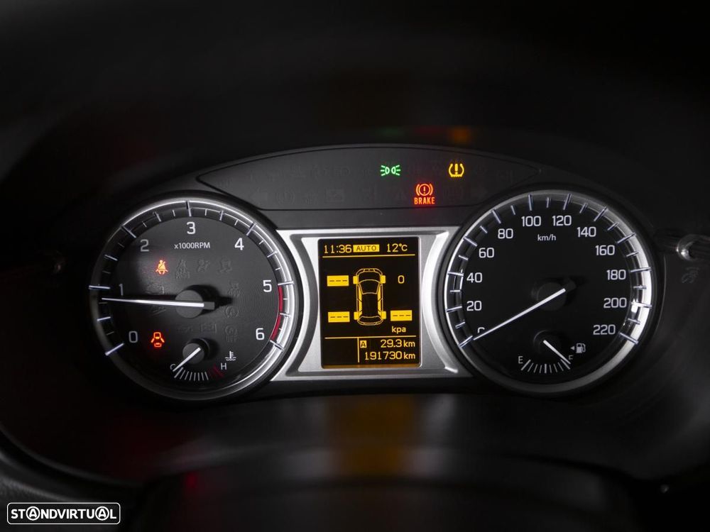 Suzuki Vitara 1.6 DDiS GLE 4WD - 16