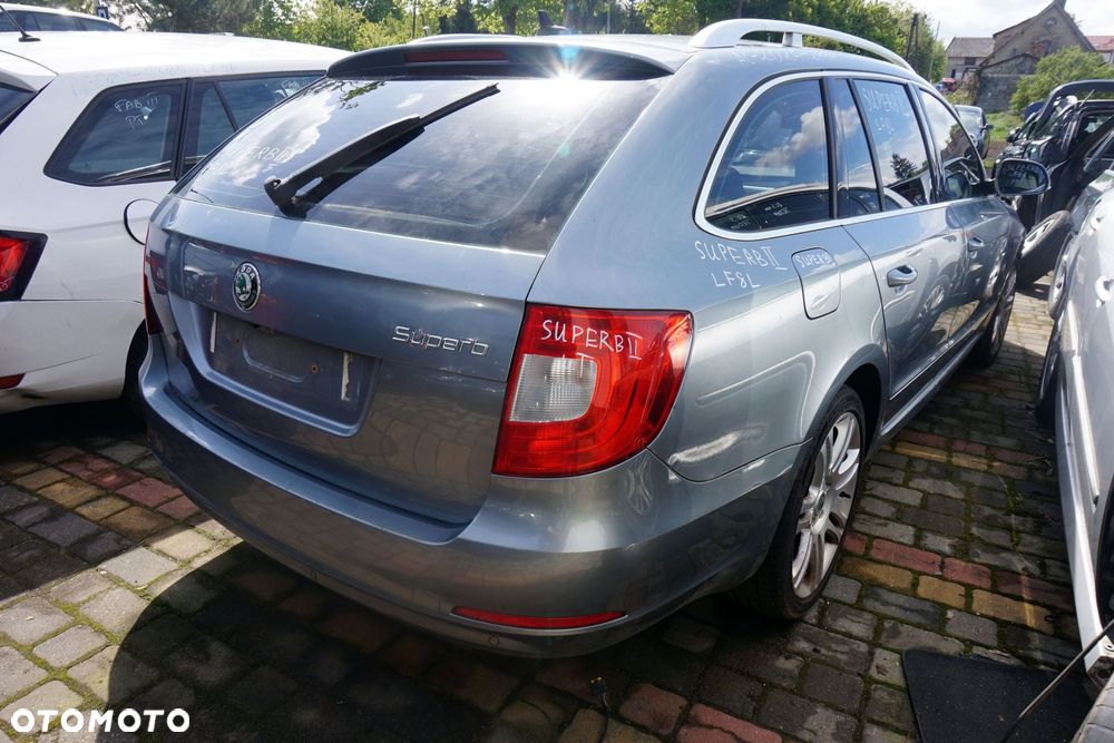 SKODA SUPERB II 3T KOMBI 2012 LF8L 2.0 TDI CFGB 170KM NLN SREBRNY na części - 5