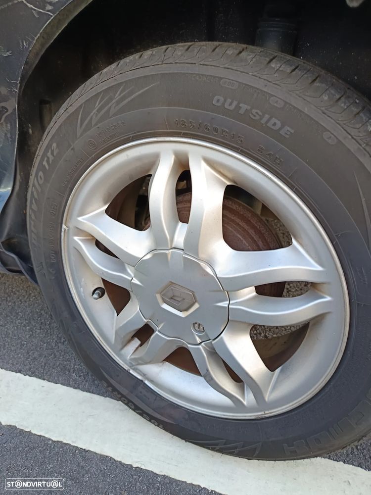 Renault Clio Break 1.2 TCE Dynamique S - 24