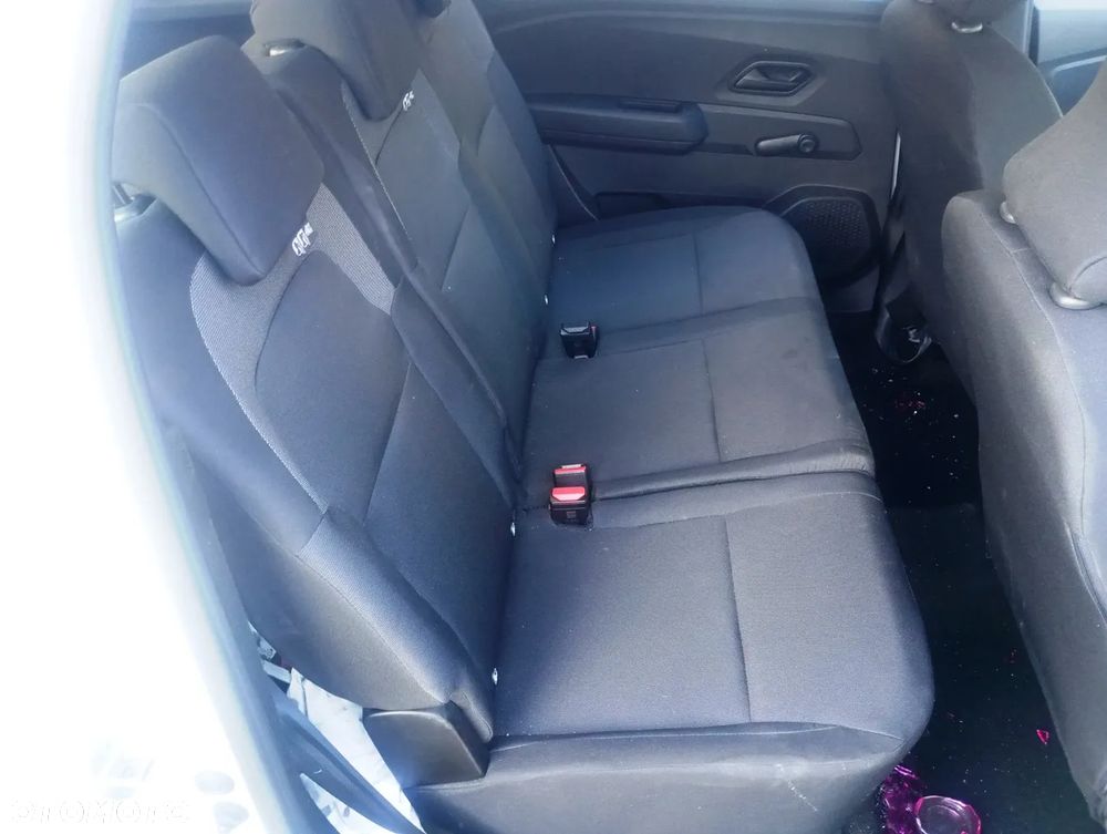 Dacia Jogger TCe 110 (7-Sitzer) Expression - 13