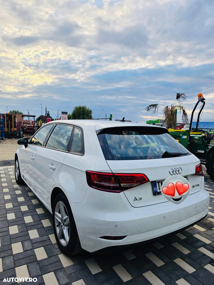 Audi A3 Sportback - 3