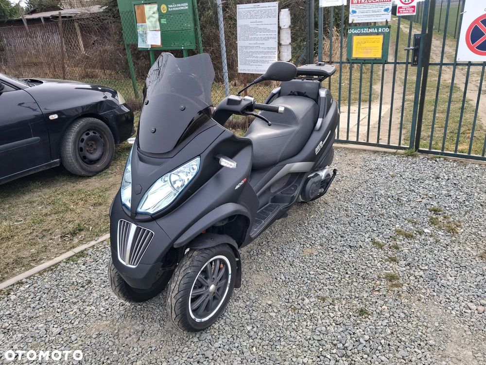 Piaggio MP-3 - 2