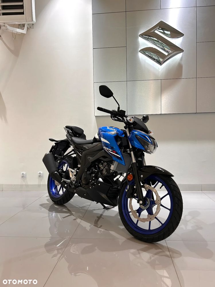 Suzuki GSX - 6