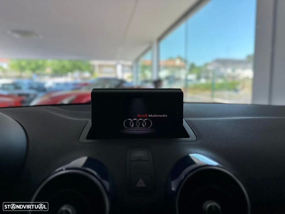 Audi A1 1.2 TFSI S-line - 24