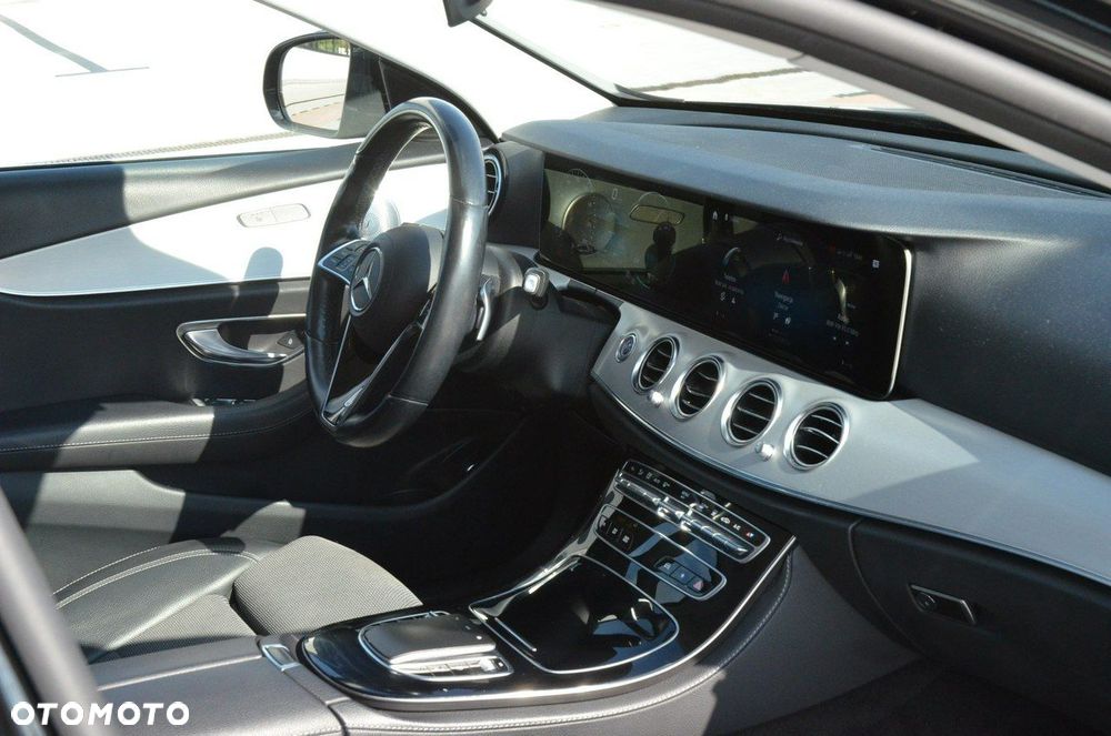 Mercedes-Benz Klasa E - 17