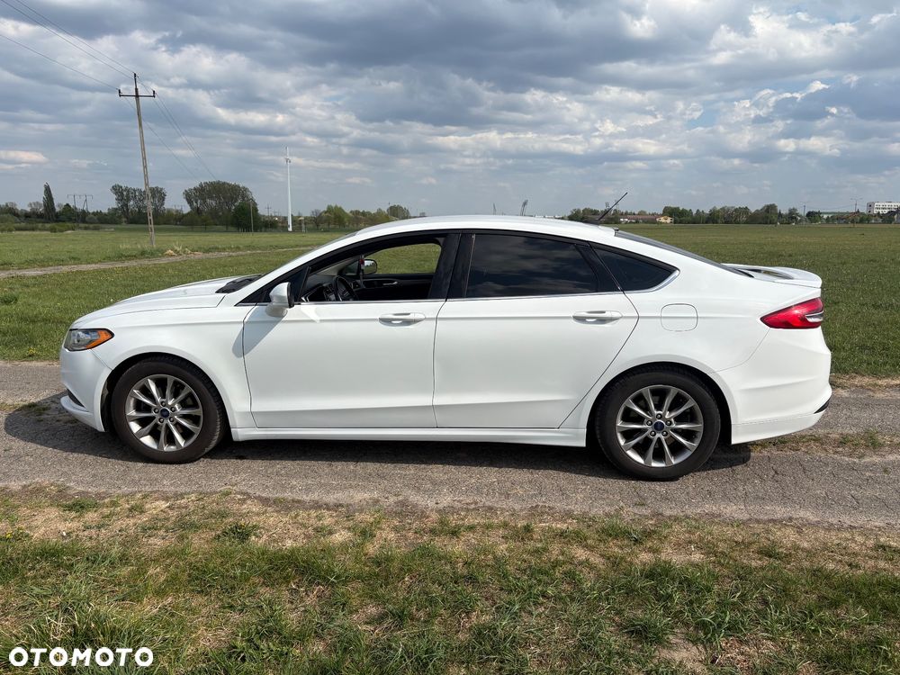 Ford Fusion - 7