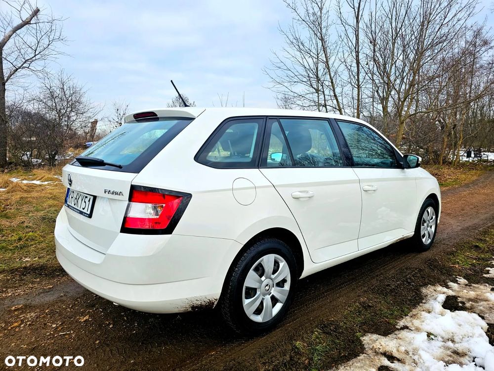 Skoda Fabia - 4